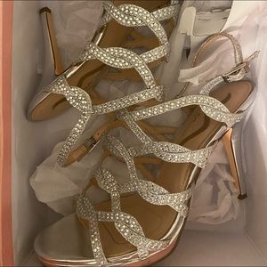 Rousin-YG Silver Glitter Heels